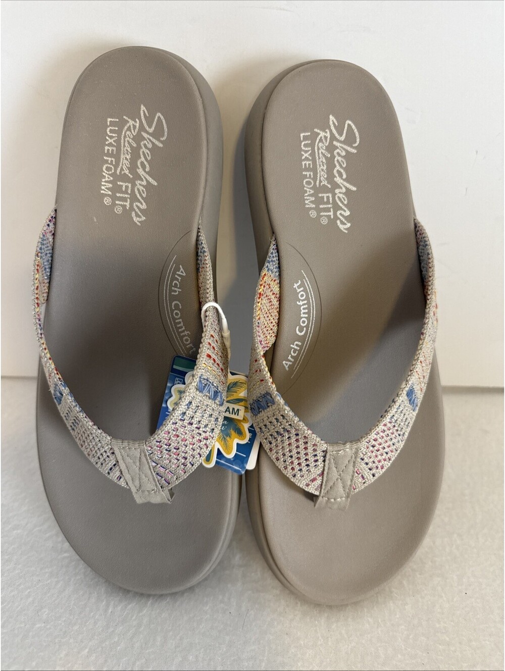 NWT Skechers Premium Cushion Luxe Foam Flip Flop Women's 10
